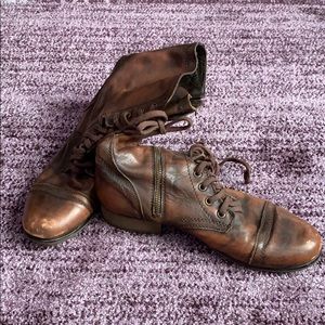 Troopa Steve Madden Leather Boots